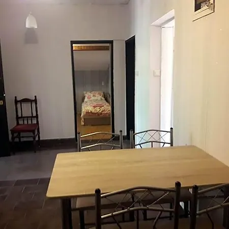 Tabasko Szálloda *